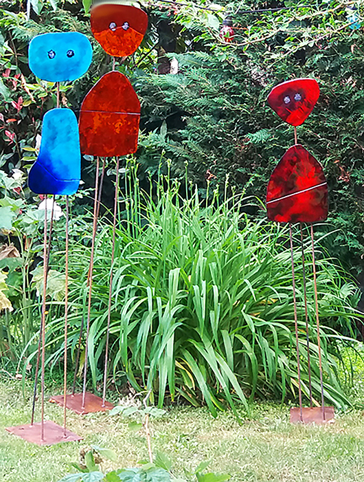 3 sculptures émaillées Miroirs d'âmes, ocre , bleue et rouge